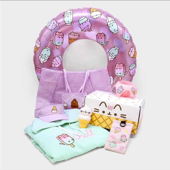 Pusheen Accessories - New on box Pusheen summer box